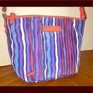 Vera Bradley’s Crossbody w Wavy Lines